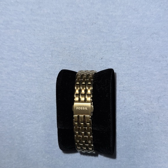 Fossil Raquel Three-hand Date Gold-Tone Stainless Steel Watch, 23mm - Picture 10 of 12